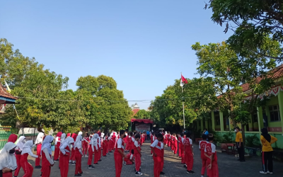 Jumat Sehat bersama FKM UNDIP dan SD Negeri Muktiharjo Kidul 03 Semarang