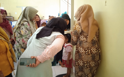 Percepatan Penurunan Stunting Melalui Pelatihan Kader dalam Pengukuran Anthropometri